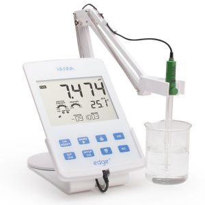 เครื่องวัด pH Meter แบบตั้งโต๊ะรุ่น HI2020